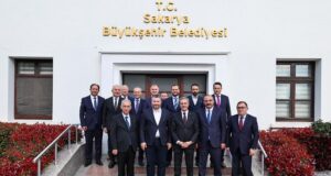 Başkan Alemdar ve Bakan Yardımcısı İnan ‘sanayi dönüşümünü’ görüştü