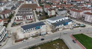 Arifiye Yüzme Havuzu ve Gençlik Merkezi hızla tamamlanıyor