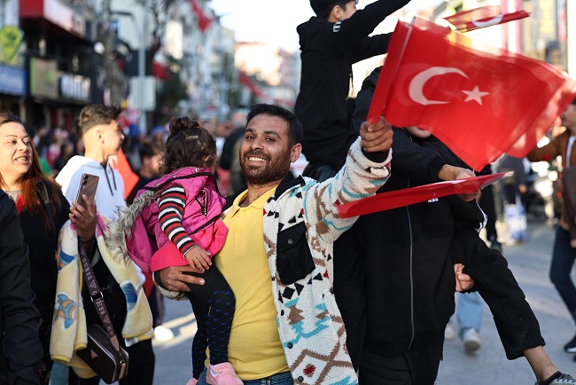 Roman Kültürü Şenliği Sakarya’da rengarenk bir şölene dönüştü