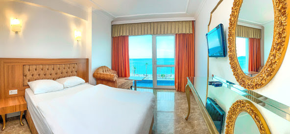 Antalya Kristal Hotel  Konaklama Fiyat Teklifi
