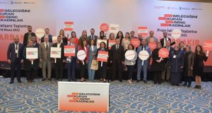 Geleceğini Kuran Genç Kadınlar Projesi’nin Diyarbakır’daki Paydaş Toplantısına Yoğun İlgi