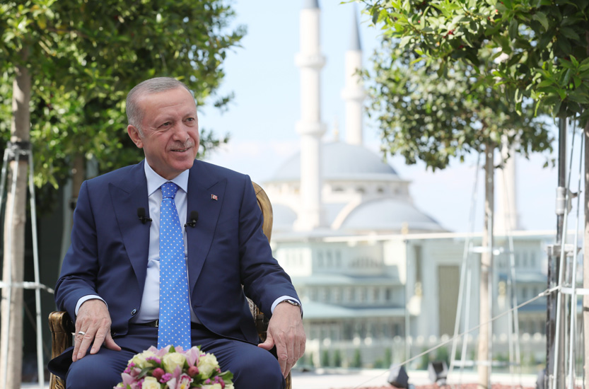 Cumhurbaşkanı Erdoğan, Türk Müziği Tarihi Sergisi’ni gezdi