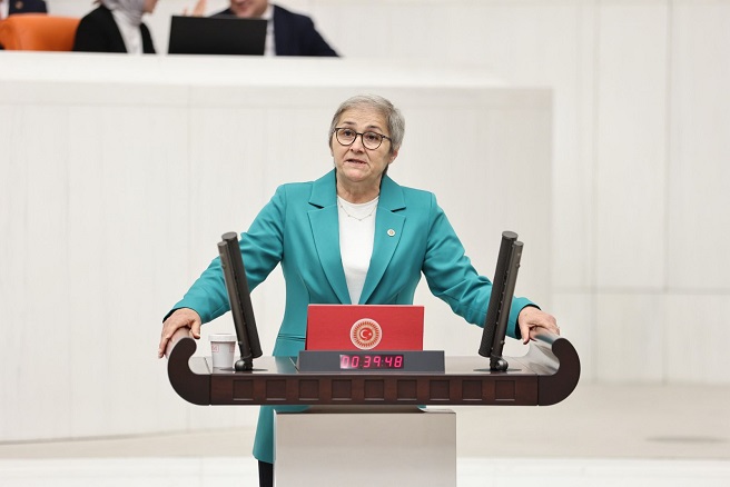 AYÇA TAŞKENT’TEN TEPKİ