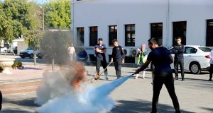 Büyükşehir çalışanları ‘ateşe müdahaleyi’ öğrendi