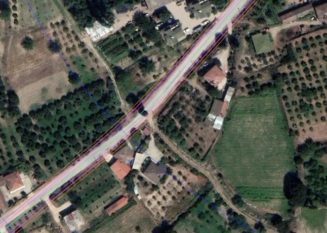 Geyve’de 6 mahalleyi kapsayan grup yolu üzerinde üstyapı çalışması