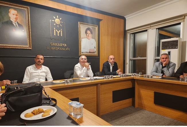İYİ Parti Sakarya’da ilk toplantı yapıldı