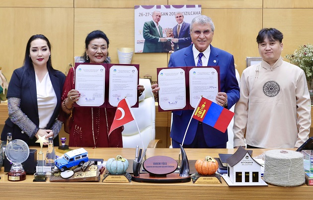 Büyükşehir Belediyesi ile Moğolistan İş Kadınlar Derneği arasında iş birliği ve iyi niyet protokolü imzalandı