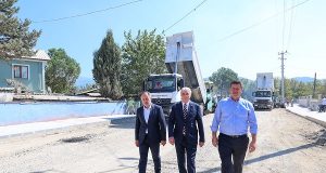 Akyazı’nın merkezindeki o cadde yepyeni bir yüze kavuştu