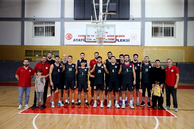 Büyükşehir Basket hazırlık maçında fark attı