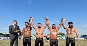 Yusuf Erdoğan ve Barış Bayav Bulgaristan’dan başarıyla döndü