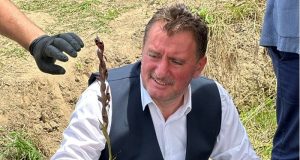 Başkan İsmail Gündoğdu istişare toplantısında esnafla buluştu