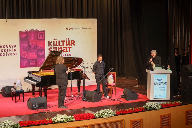 Büyükşehirden sanat takvimine şölen tadında başlangıç