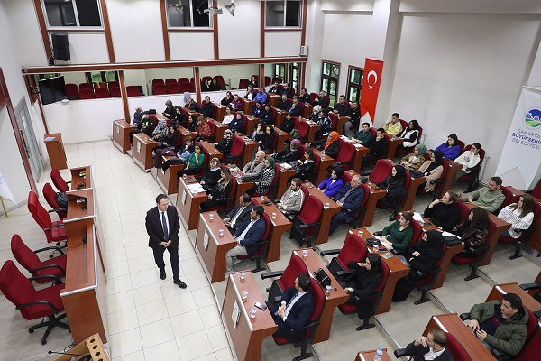 Büyükşehir Belediyesi tarafından kurum içerisinde yapılan eğitimler devam ediyor