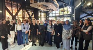 Girişimci kadınlar çift katlı otobüsle Sakarya’yı gezdi