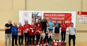 Büyükşehir sporcularından özel derece