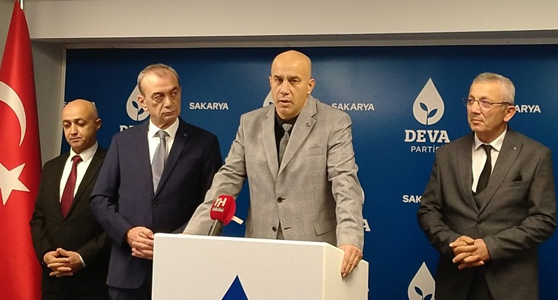 Deva Partisi Pamukova,Ferizli, Karasu Belediye Başkan aday adaylarını açıkladı