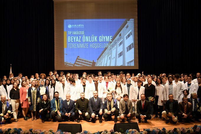 Sakarya Üniversitesi Tıp Fakültesi “Beyaz Önlük Giyme Töreni “