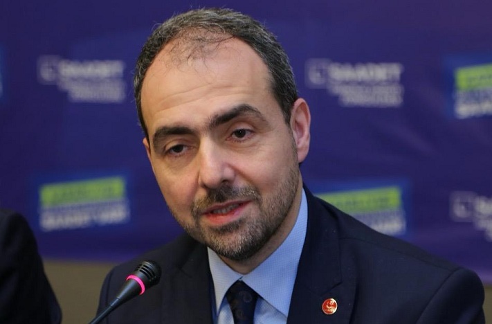 Ömer Abdullah Ayhan Saadet Partisi’nin Sakarya Büyükşehir Belediye Başkan Adayı olarak açıklandı