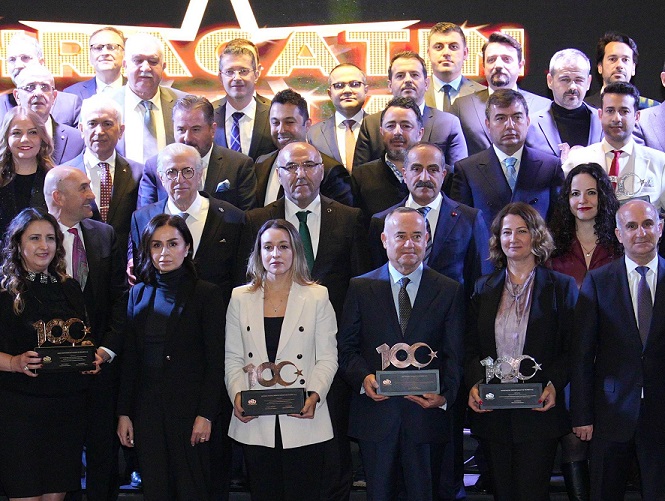 Cumhuriyetin 100. Yılına damga vuran ihracatçılar ödüllendirildi