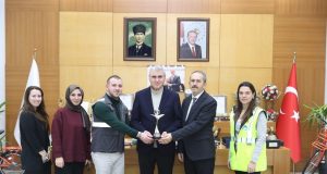 Sakarya’nın gurur günü Büyükşehir AB referanslı ödülün sahibi oldu