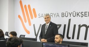 Büyükşehir geleceğe ışık olacak genç yazılımcılarını keşfediyor