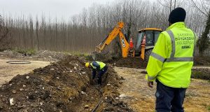 Büyükşehir Akyazı’da 6 bin metrelik içme suyu hattını yeniliyor