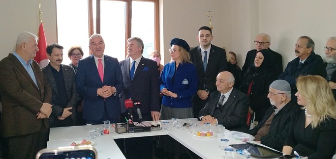 Demokrat Parti Sakarya Büyükşehir Belediyesi adayı Cumhur Atay tanıtıldı