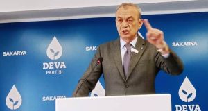 Adapazarı Belediye Başkan adayı Ercan Başnuh,” Sokakta bir tek mutlu vatandaş yok.”