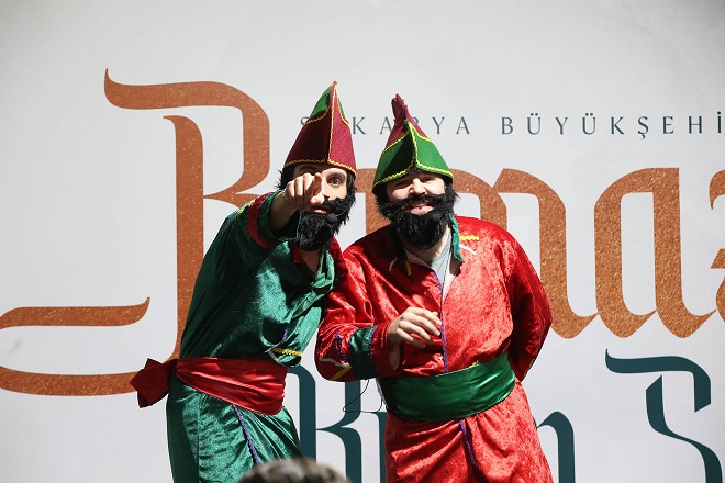 Sakarya 11 ayın sultanı Ramazan’ın huzurunu bu sokakta hissediyor