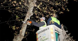 Çark Caddesi’nde gece mesaisi