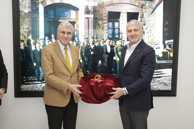 Başkan Yüce’den SATSO’ya Veda Ziyareti