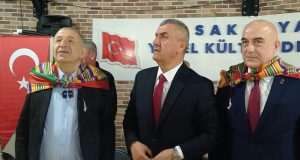 Zafer Partisi Genel Başkanı Ümit Özdağ, Sakarya’da partisinin belediye başkan adayları toplantısına katıldı