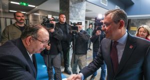 CHP heyetinden YSK’ya Hatay başvurusu: 3 bin 389 ölü seçmene oy kullandırıldığını tespit ettik