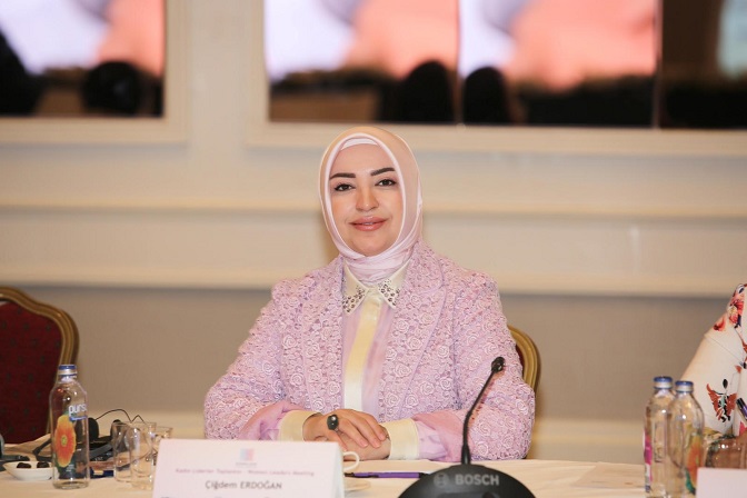 KEFEK Başkanı Erdoğan Kadın Liderler Toplantısı’nda Konuştu