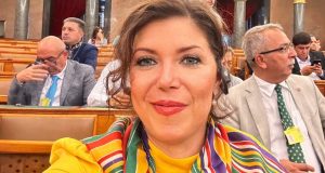 Merkez Partisi Genel Başkanı Pelin Gündeş Bakır ilk resmi ziyaretini  Macaristan Parlamentosu’na gerçekleştirdi.