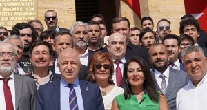 Zafer Partisi 30 Ağustos Zafer Bayramı münasebetiyle Anıtkabir’i ziyaret etti