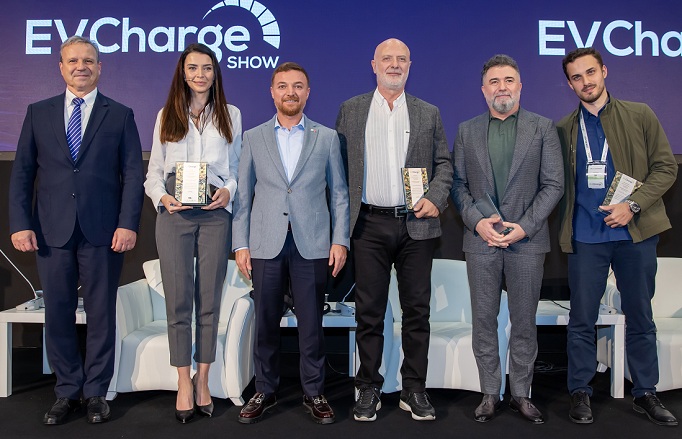 TOBFED Başkanı Serkan Bakırtaş’tan EV Charge Show Konferansı’nda sektöre çağrı: Elektrikli araç satış sonrası hizmetlerin insan kaynağına ihtiyacı var