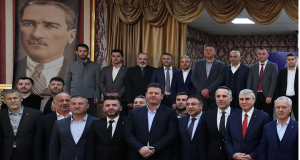 AK Parti Pamukova 8. Olağan İlçe Kongresi’nde Aziz Burak Çelik güven tazeledi.