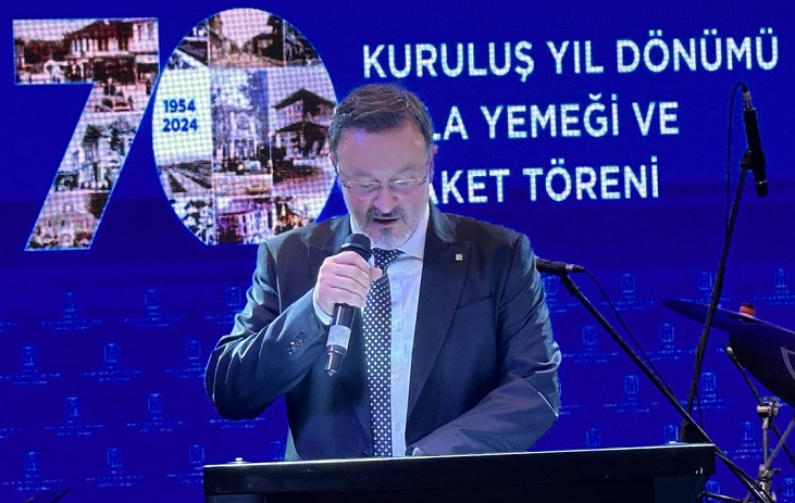 Sakarya İMO 70. kuruluş yıl dönümü ve meslekte onur gecesi özel geceyle kutlandı