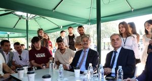 Yusuf Alemdar üniversite öğrencileriyle müjdeyi paylaştı: “Kampüs Mutfak’ın kapılarını açıyoruz”