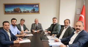 Adapazarı Belediyesi ile Hizmet-İş Sendikası Arasında Toplu İş Sözleşmesi İmzalandı