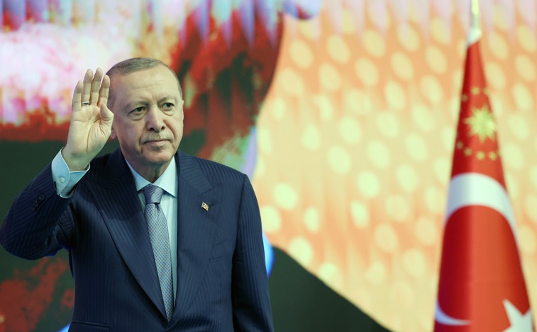 Cumhurbaşkanı Erdoğan, “Ülkemizin önünde yeni bir dönemin kapıları aralanıyor”