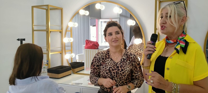 Elif Eser Hair Make Up Palace  Güzellik Salonu