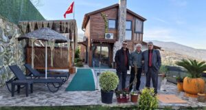 Sapanca Bayraklı Dağ Evi tesisimizde sizleri ağırlamaktan mutluluk duyarız.