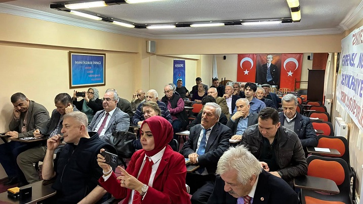 Tam Demokrasi Platformu’nda “Demokrasi ve Toplum” Konferansı