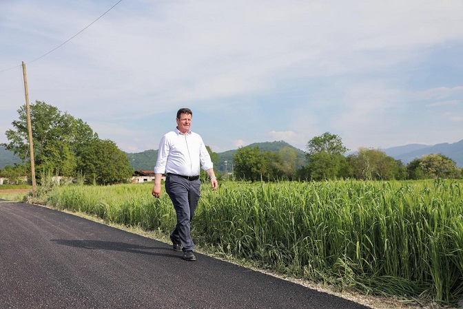 ‘Akyazı’nın geleceği için çalışıyoruz’