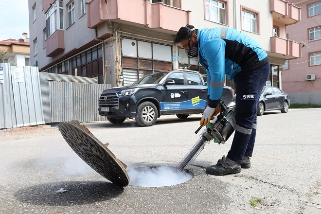 Ekip sahaya indi, şehrin her ‘karışında’ mücadele başladı