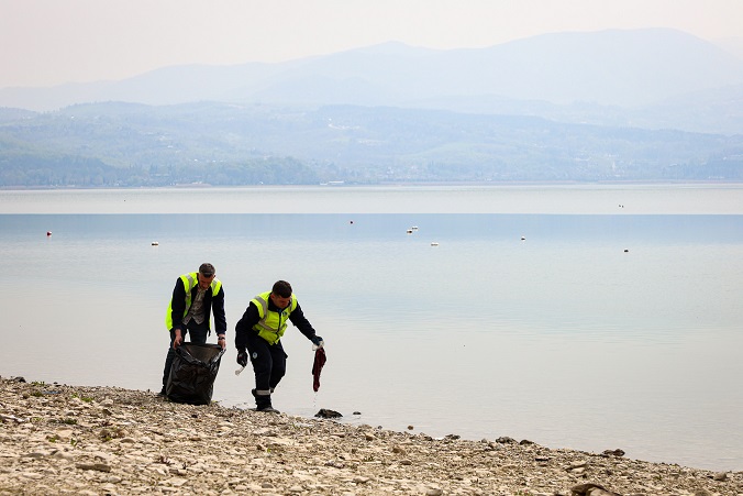 Sapanca Gölü’nün her bir karışı Büyükşehir’in takibinde