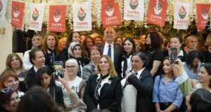 Türk kadınları, ‘Atatürk’e söz olsun, Mete Han’a söz olsun, Nene Hatun’a söz olsun, Zübeyde Annemize söz olsun