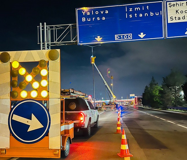 SEDAŞ, D-100 Karayolunda Aydınlatma Altyapısını Yeniledi
